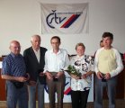 Ocenění funkcionáři TJ a SK zleva Josef Hradecký, Josef Šereda, Josef Kratochvíl, Marie Vacková a Václav Dočekal